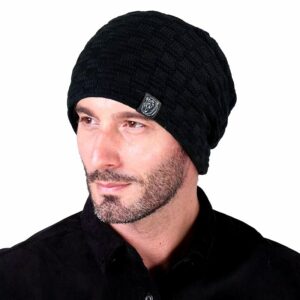 Bonnet en tricot pour hiver de couleur unie sur