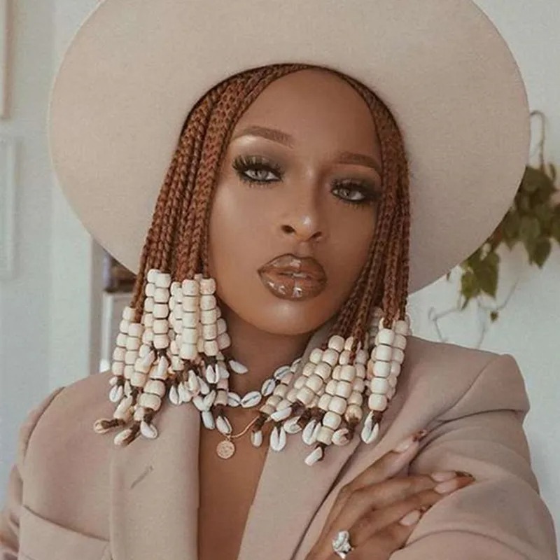 Lot de Cinquante Perles pour Cheveux Tressés en Bois Naturel • Bob